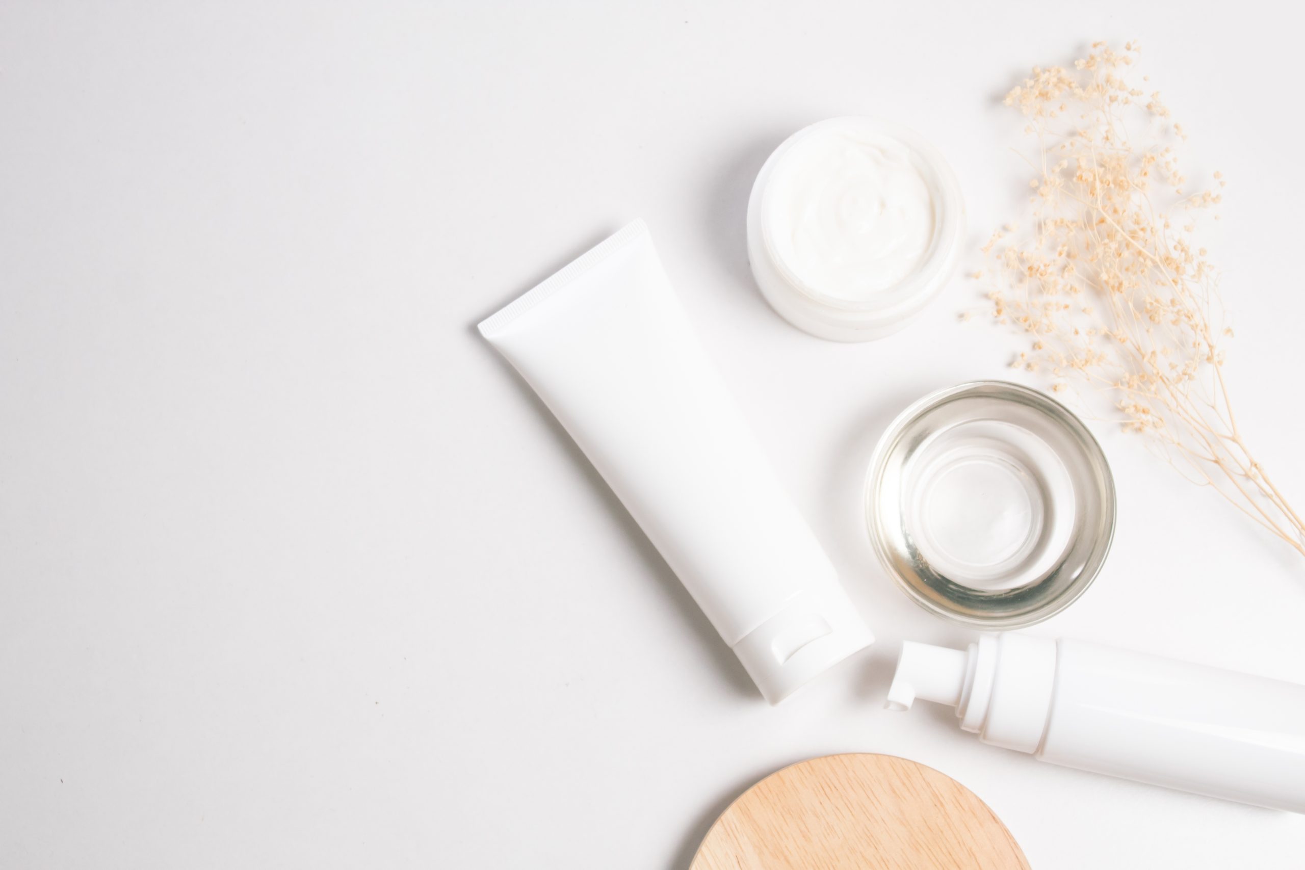 商品紹介ページのTOPにあるシンプルな白い背景画像。
